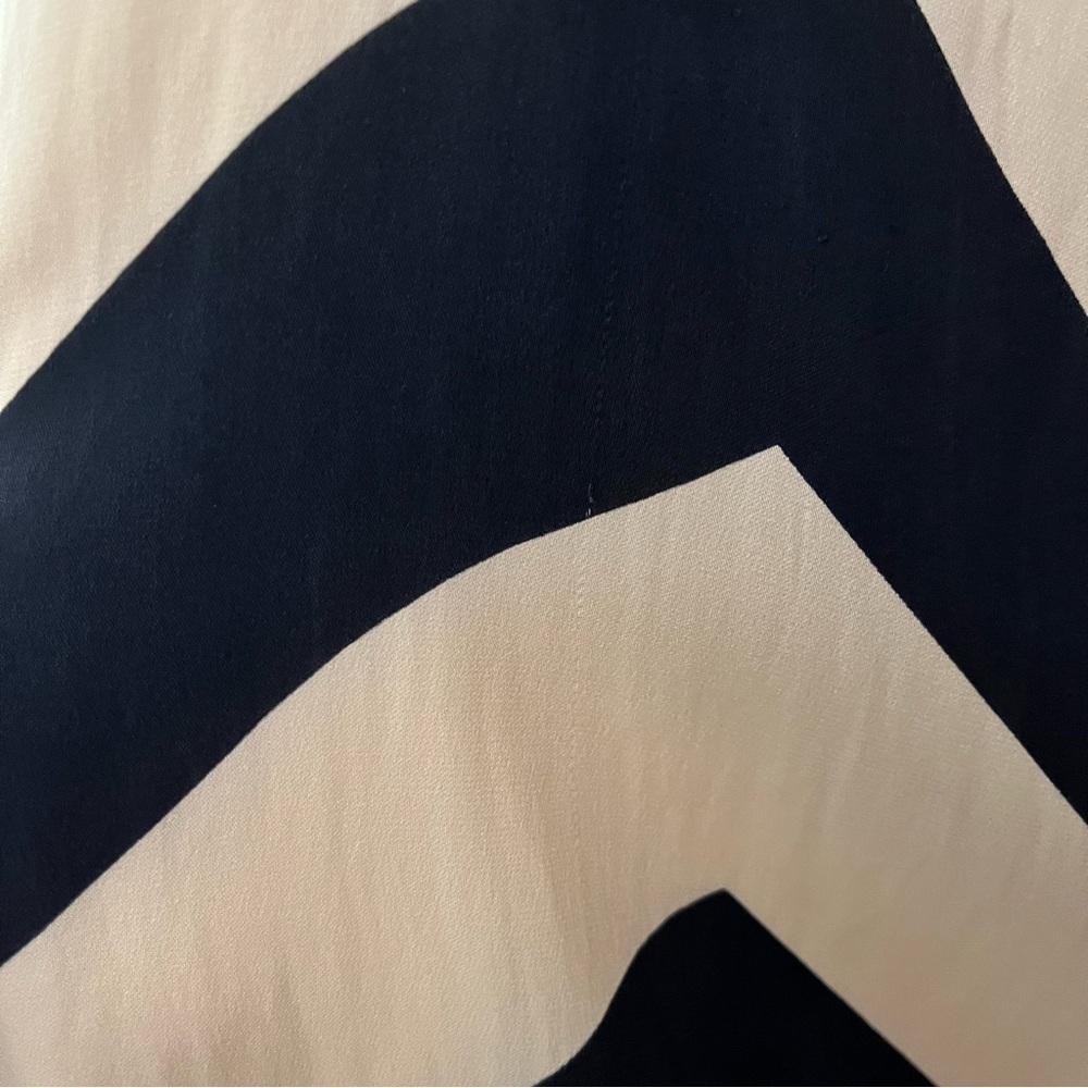 DIANE VON FURSTENBURG sz 4 Brigid Chevron Silk Dress Cream Off White Navy Stripe - Picture 11 of 13